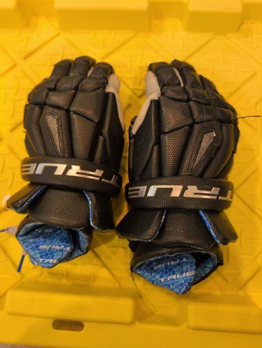 True Frequency 2.0 Lacrosse Gloves 12" (Used)