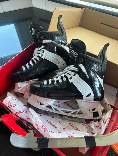 2024 CCM Tacks XF 652 Pro Skates - Retro - Regular Width Pro Stock Size 6.5 (Used)