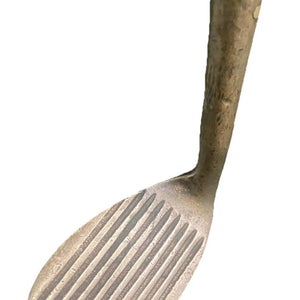 Deep Groove BAKSPIN Accurate Mashie-Niblick 9-R Iron Harrison McGregor Hickory