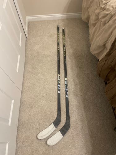 Intermediate CCM Tacks AS-VI Pro Right Handed Hockey Stick P28 65 Flex (Used)