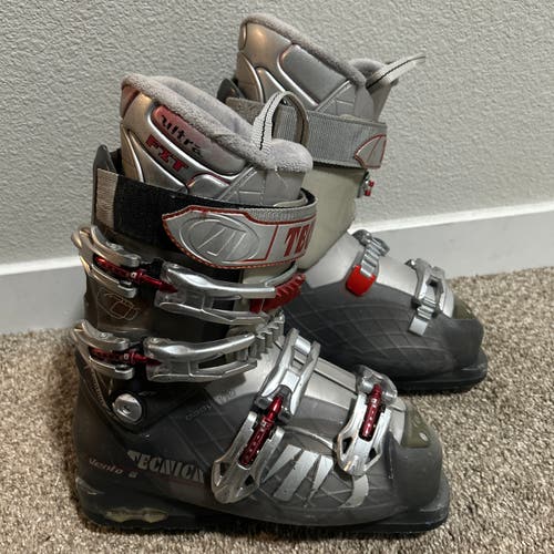 Tecnica Attiva Vento 6 Ski Boots Mondo 24.5 - Men’s 6 - Women’s 7