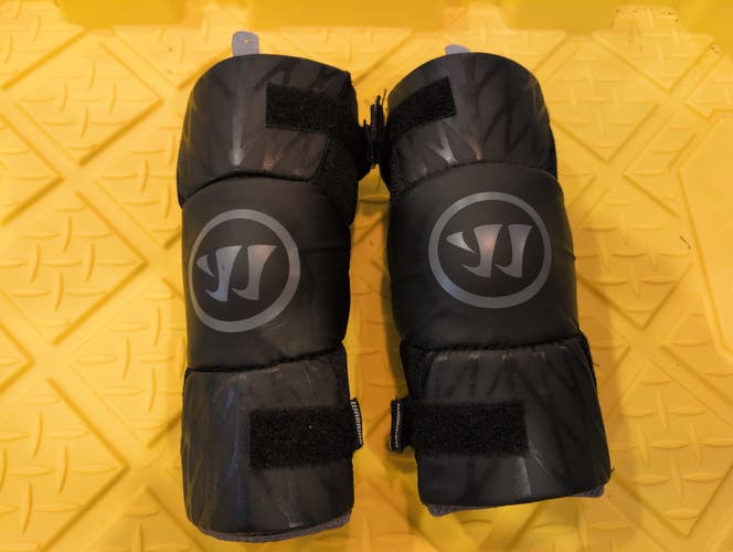 Youth Extra Large Warrior Burn next Arm Pads (Used)