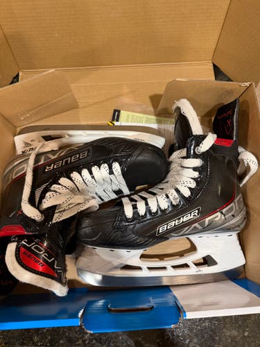 Bauer Vapor 3X Hockey Skates 7.5 (Used)