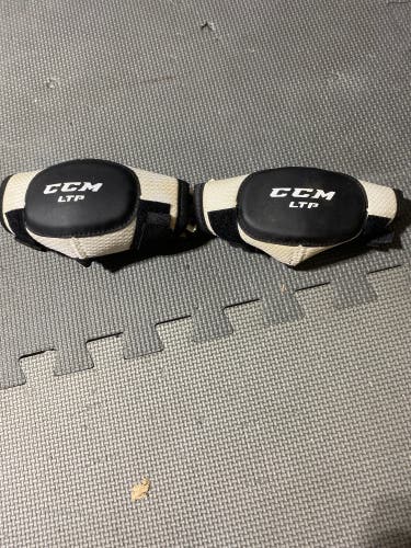 Junior Medium CCM LTP Elbow Pads (Used)