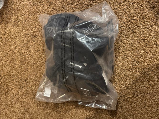 Bauer Supreme Mach Gloves 13" (New)