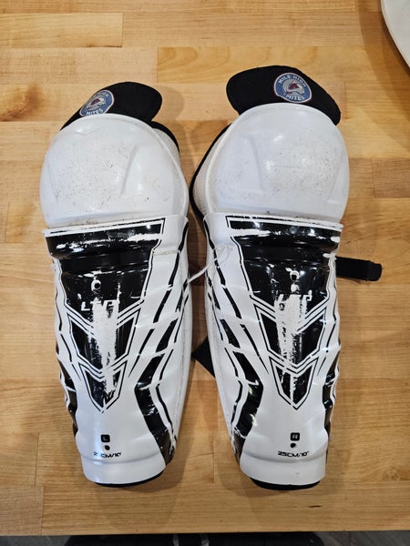 Youth CCM 10" Shin Pads (Used)