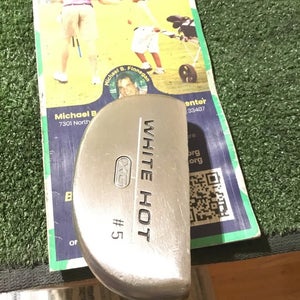 Odyssey White Hot XG #5 Mid-Mallet Putter 35 Inches (RH)