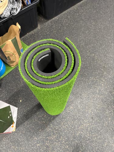 Used Maxfli HITTING MAT Golf Accessory 11337-S000476651