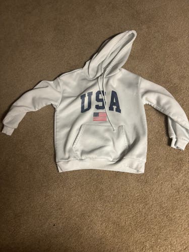 White Adult Unisex Small / Medium 100% Sweatshirt (Used)
