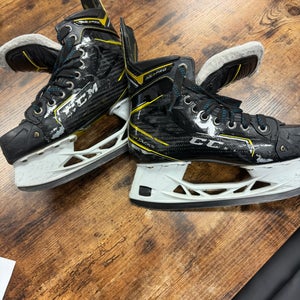 2020 CCM Super Tacks AS3 Hockey Skates Size 5 (Used)