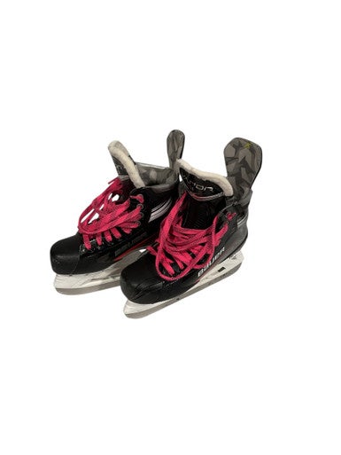 Used Bauer VAPOR X3 Junior Hockey Skate Junior 04 11847-S000031838
