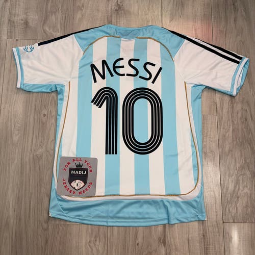 L Argentina Home 2006 Messi Retro Jersey