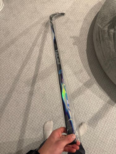 Senior Bauer Vapor FlyLite Left Hand Hockey Stick P28 77 Flex (New)