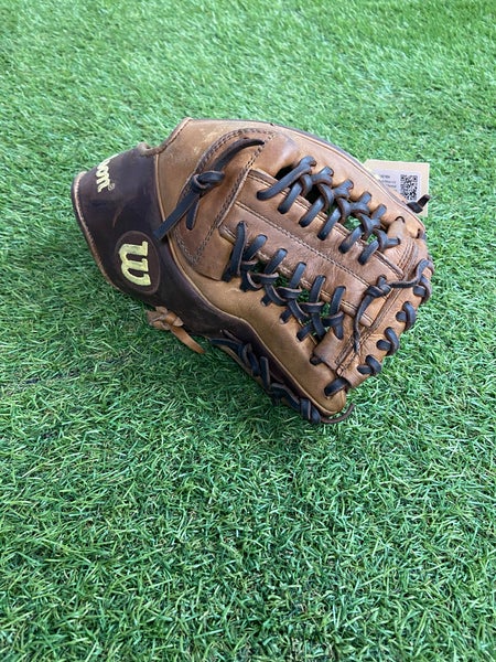 Brown Wilson A2K RH Infield Baseball Glove 11.75" (Used)
