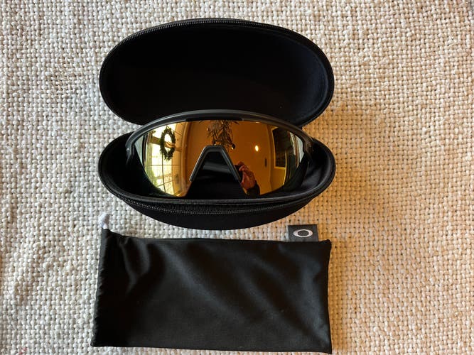 Unisex One Size Fits All Oakley Encoder Sunglasses (Used)