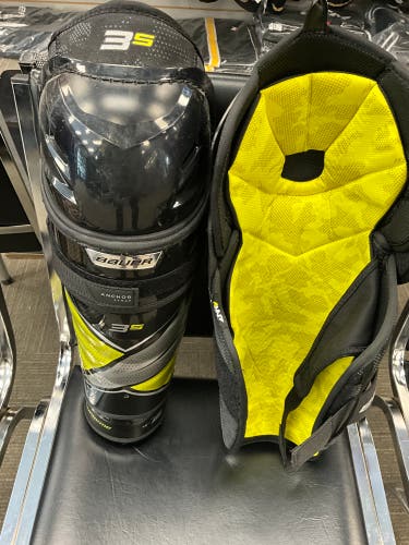 Senior Bauer Supreme 3S 16" Shin Pads (New)