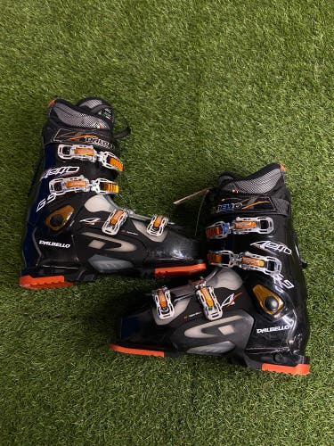 Mondo 29.5 Men's Dalbello Aerro 6.9 Ski Boots Soft Flex (Used)