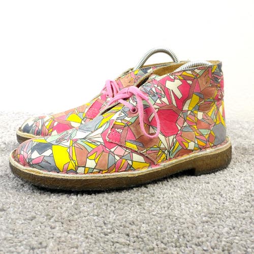 Clarks Desert Boots Womens Size 6.5 Lisa King Crepe Sole Stained Glass Art Shoes