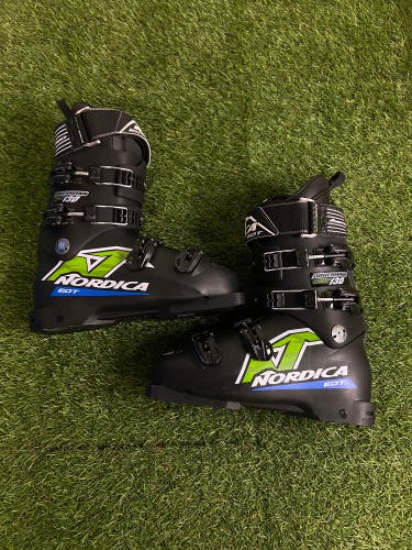 Men's Size 9 Nordica Dobermann EDT 130 Ski Boots Stiff Flex (New)