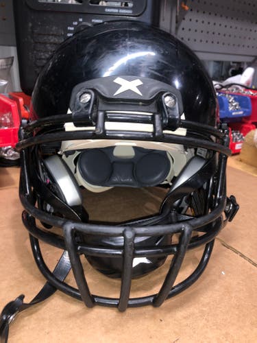 USED XENITH X2E+ YOUTH FOOTBALL HELMET - LARGE - BLACK