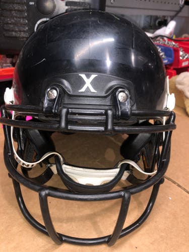 USED XENITH X2E+ YOUTH FOOTBALL HELMET - LARGE - BLACK
