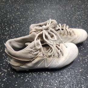 Used New Balance FREEZE LAX Cleats Boys White Junior 02.5 11849-S000034687