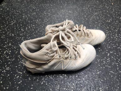 Used New Balance FREEZE LAX Cleats Boys White Junior 02.5 11849-S000034687