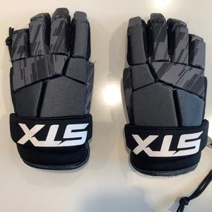 STX Stallion 75 Lacrosse Gloves Medium (Used)