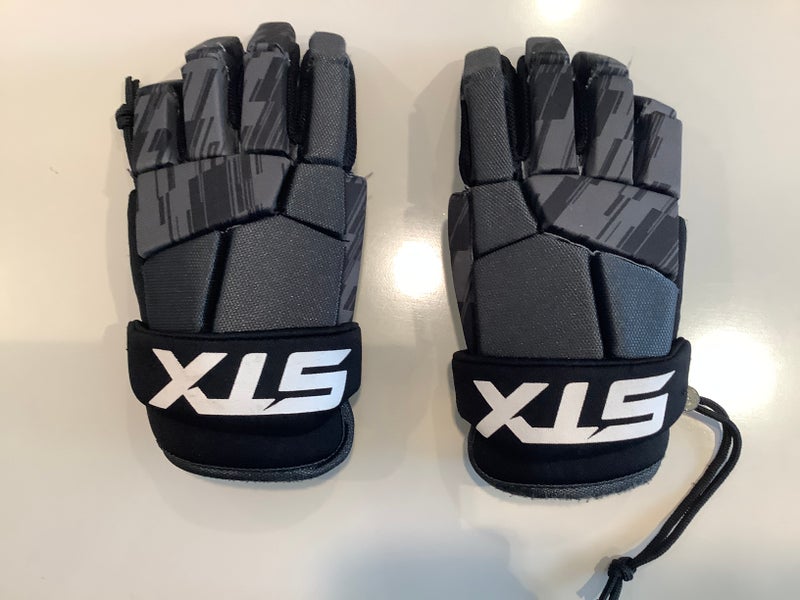 STX Stallion 75 Lacrosse Gloves Medium (Used)