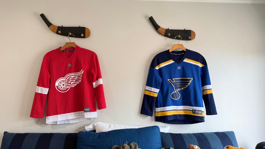 Hockey Decor- Stick with Hanging Knobs