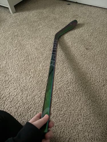 Intermediate Bauer Mystery Mini Right Handed Hockey Stick 30 Flex (New)