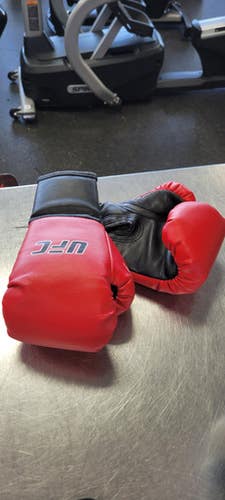 Used UFC Martial Arts Gloves Red SM 11497-S000154469