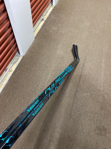 Two pack Senior Bauer Pulse Left Hand Hockey Stick P28 87 Flex (New)