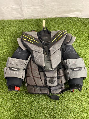 Senior Large Bauer Hyperlite Goalie Chest Protector (Used)