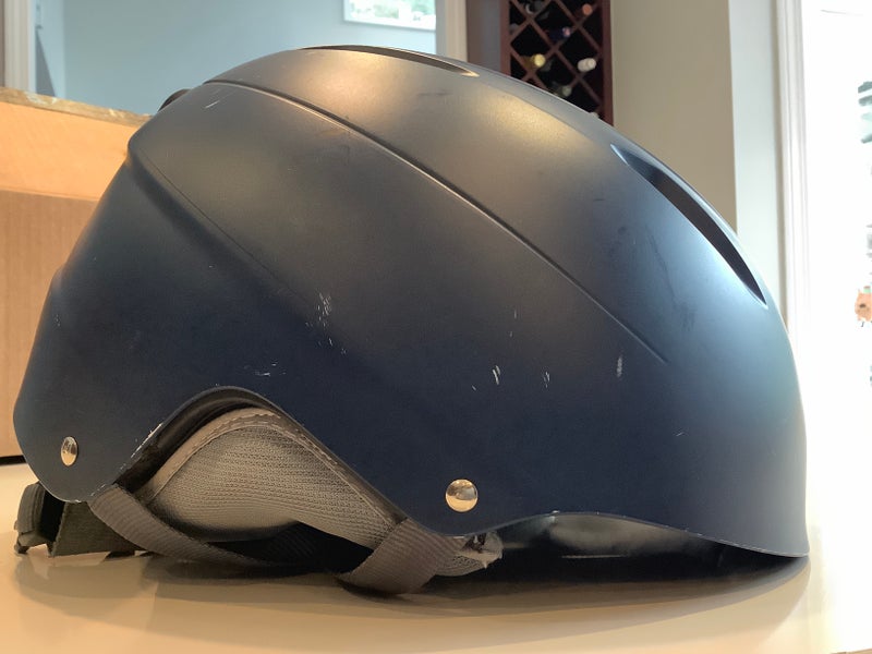 Unisex Small Giro Bevel Helmet (Used)