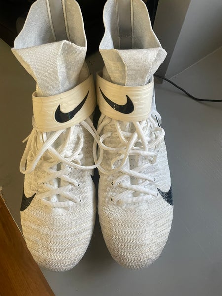 Men's Size M 10.0 (W 11.0) White Nike Alpha Menace Elite 2 (Barely Used)