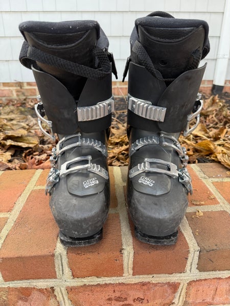 User Dalbello Ski Boots Size 27.5
