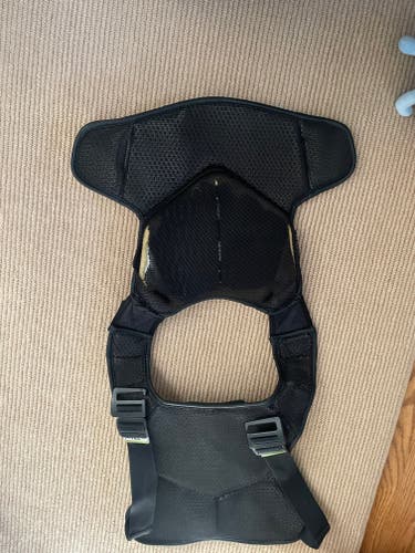 Medium/Large Youth STX Cell V Shoulder Pad Liner (Used)