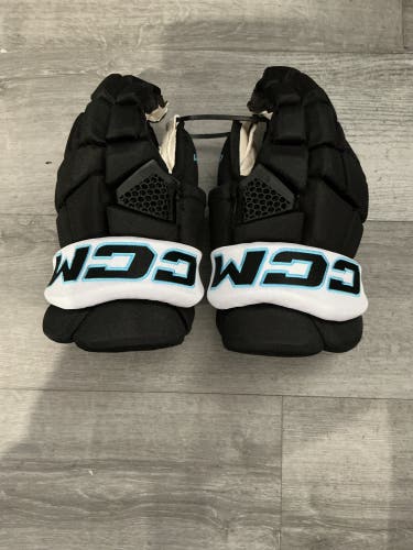 Utah Mammoth CCM Tacks XF Pro Gloves 13" Pro Stock (Used)
