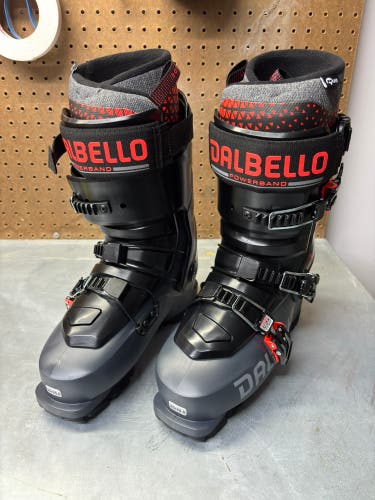 Mondo 25 & 25.5 Men's Dalbello Cabrio All Mountain Ski Boots Stiff Flex (New)