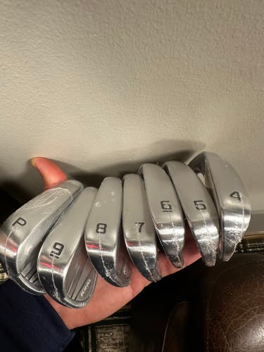 Men's Cobra King Tour Right Handed Iron Set Stiff Flex Steel Shaft (New)