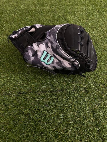 Wilson A2000 AW28 RH Catcher's Baseball Glove 34" (New)