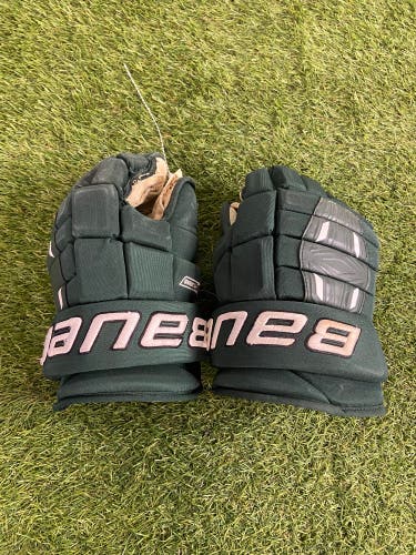 Green Senior Bauer Pro Series Gloves 14" Michigan State Pro Stock (Used)