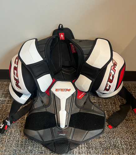 Men's Large Senior CCM JetSpeed FT4 Pro Shoulder Pads