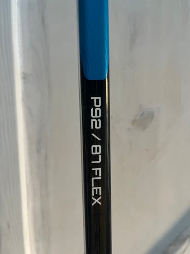 Senior Bauer Nexus E4 Left Hand Hockey Stick P92 87 Flex (New)