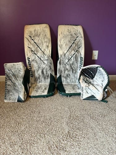 35" Bauer Hyperlite Regular Goalie Full Set (Used)