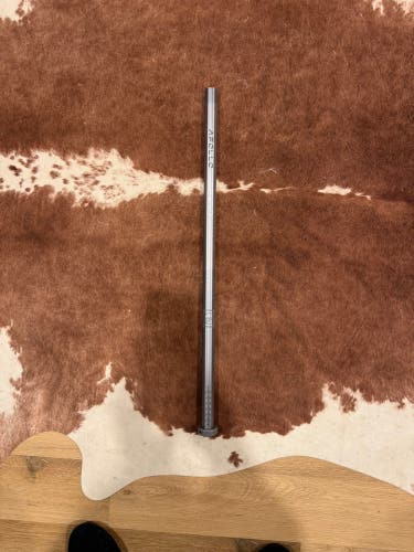 Adult Maverik Apollo Shaft (Used)