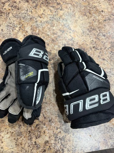 Bauer Supreme Ultrasonic Gloves 11" (Used)