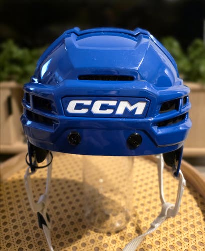 CCM super tacks X helmet