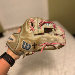 Wilson A2000 RH Infield Baseball Glove 11.5" (Used)